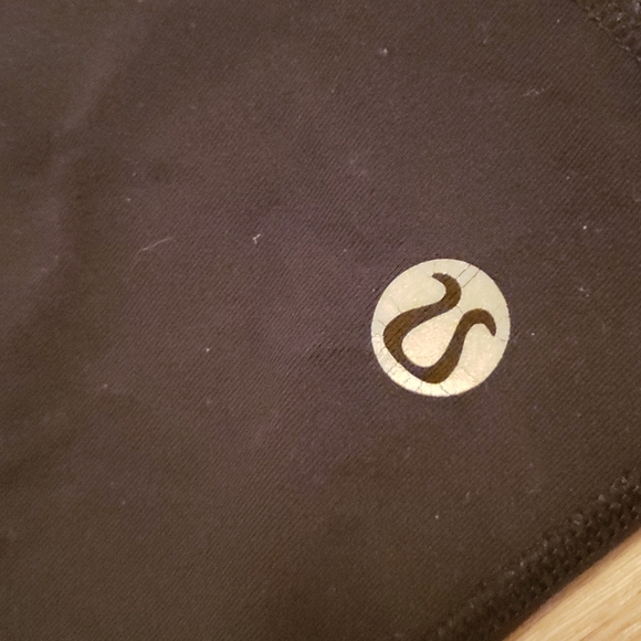 Lululemon Reversible Capris - Picture 4 of 8